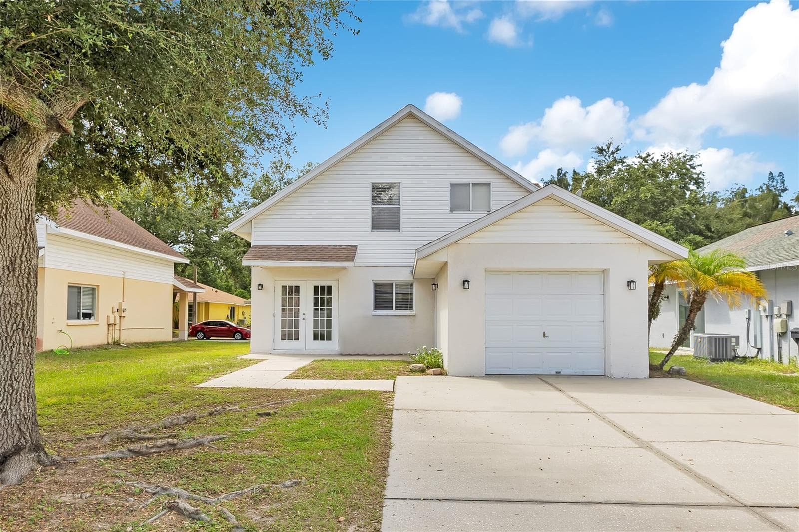 Single Family Residence at 10332 SUMMERVIEW CIR, RIVERVIEW, photo 2 of 26