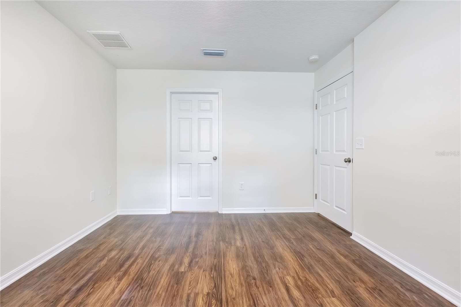 Single Family Residence at 10332 SUMMERVIEW CIR, RIVERVIEW, photo 7 of 26