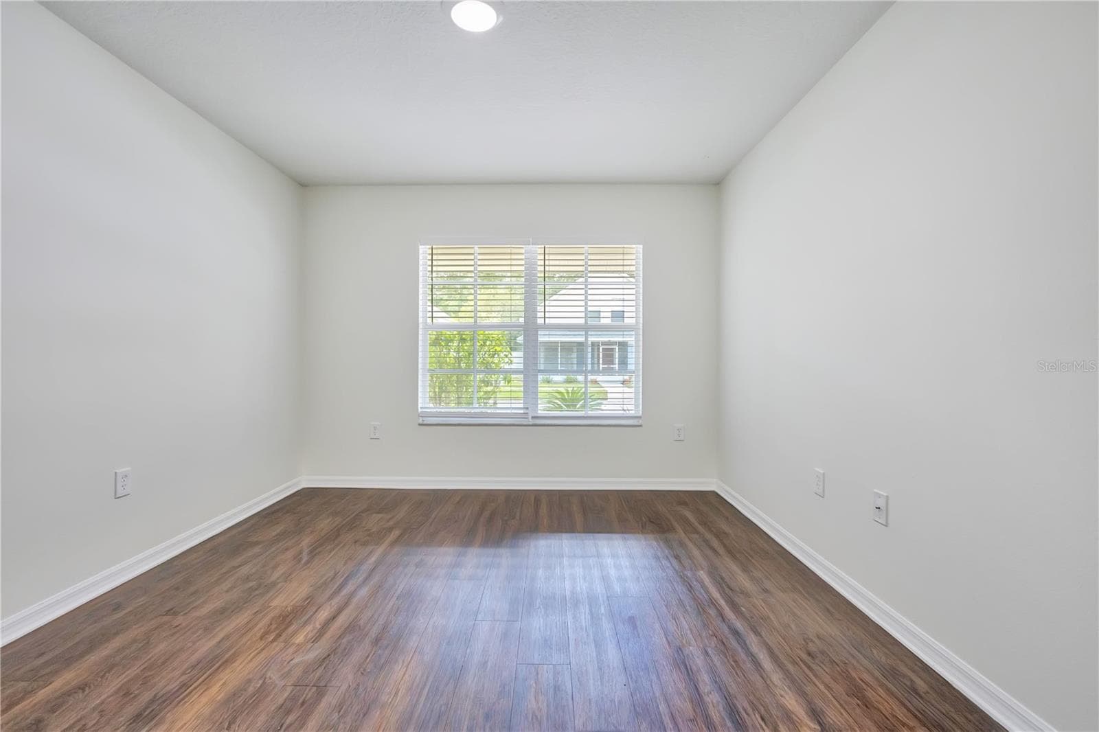Single Family Residence at 10332 SUMMERVIEW CIR, RIVERVIEW, photo 8 of 26