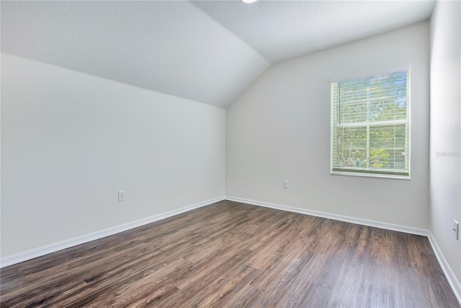 Single Family Residence at 10332 SUMMERVIEW CIR, RIVERVIEW, photo 22 of 26