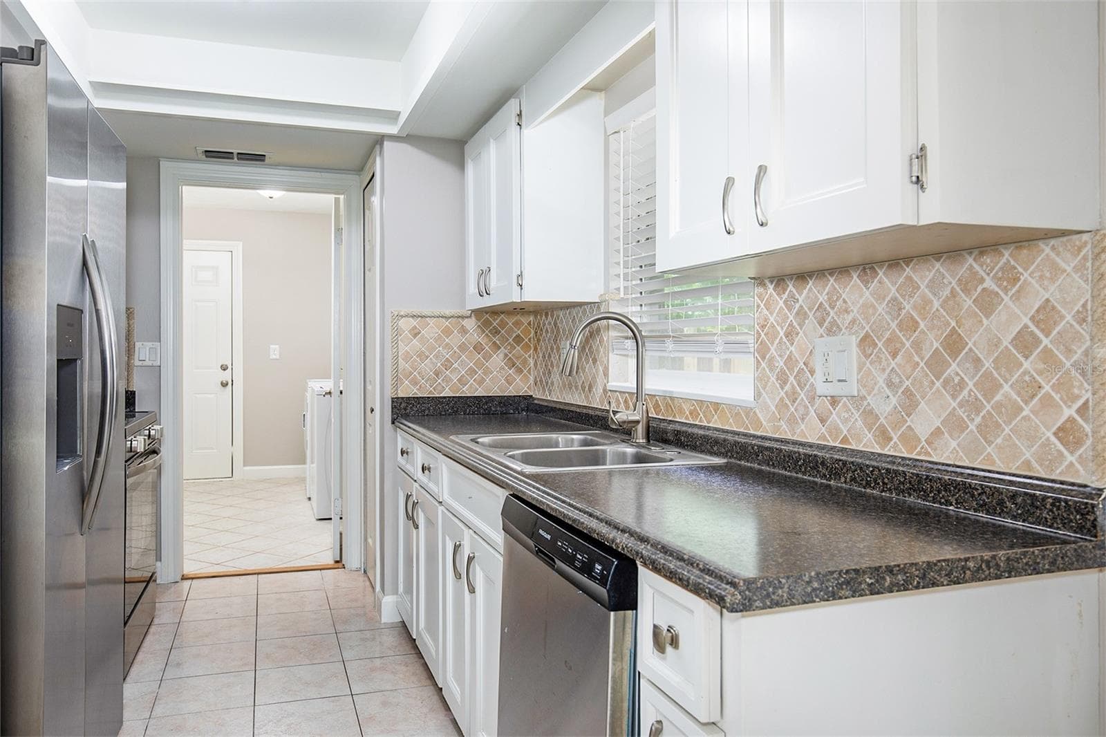 Kitchen - 4910 SEMINOLE AVE, WINTER PARK