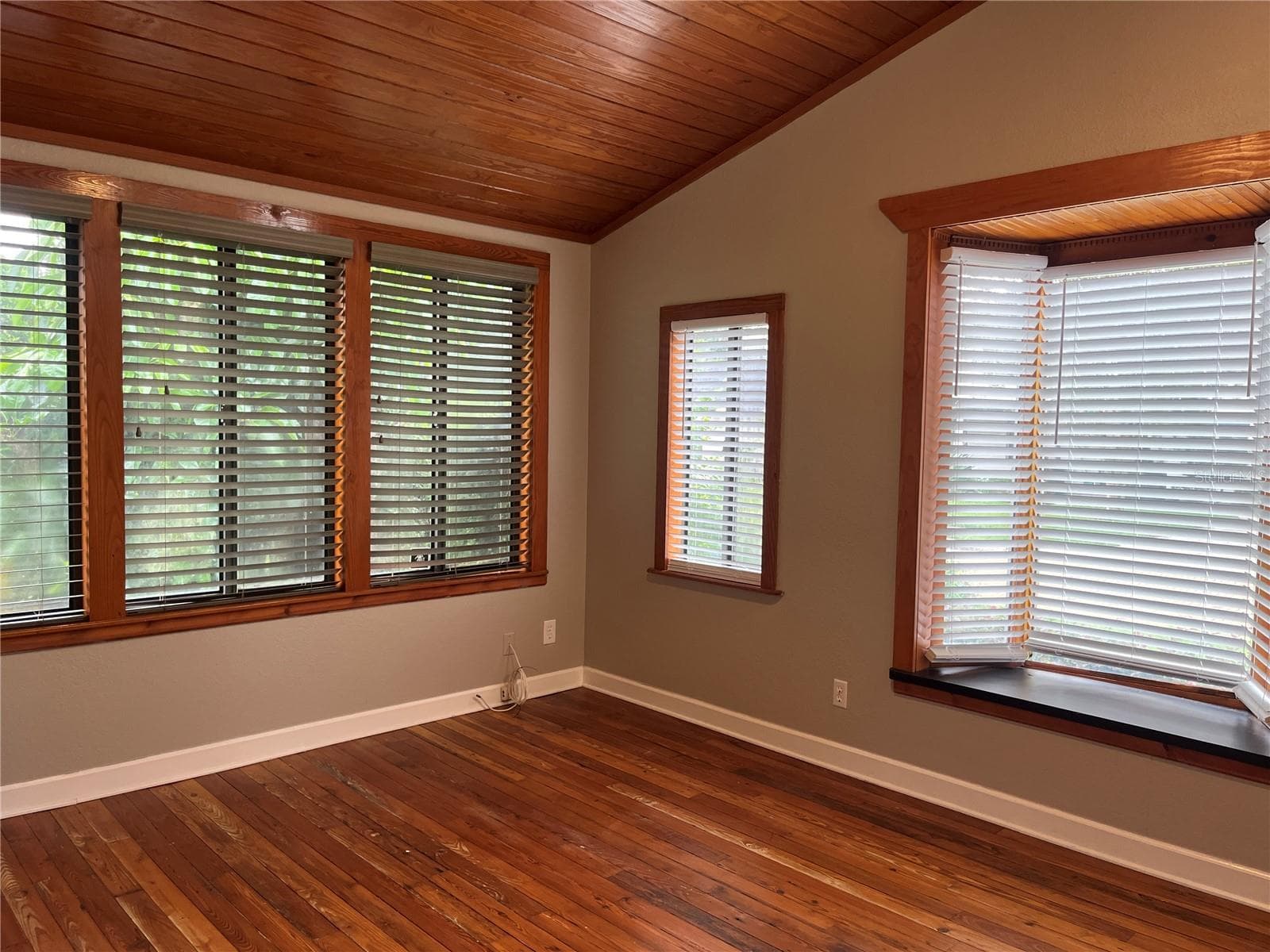 Single Family Residence at 421 E MILLER ST, ORLANDO, photo 27 of 31