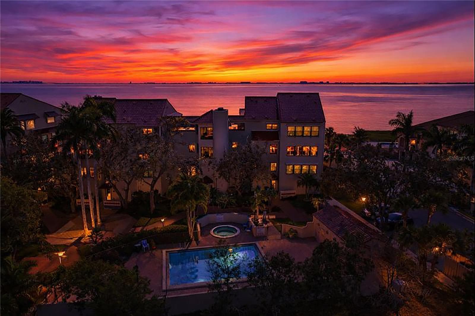 Colorful Sunsets - 4565 BAY CLUB DR #27, BRADENTON