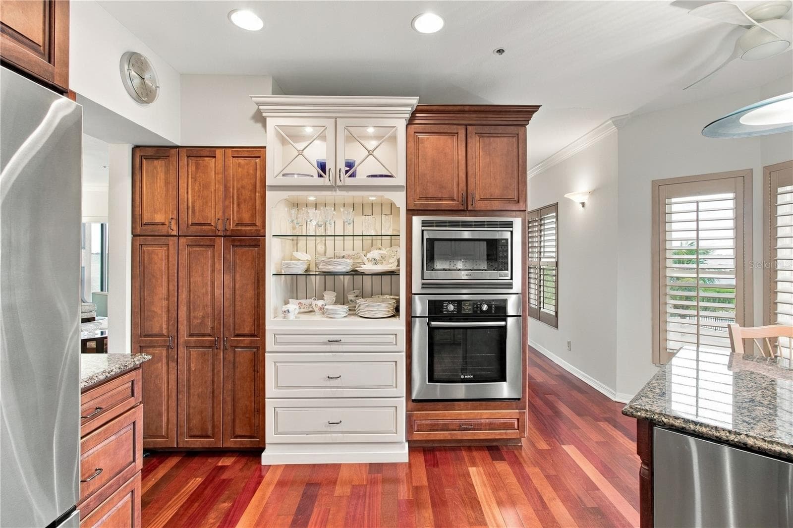 Custom storage - 4565 BAY CLUB DR #27, BRADENTON