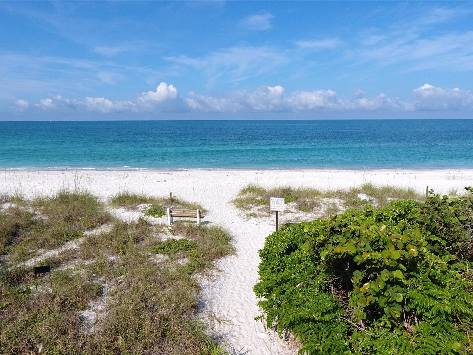 Quiet walkways of Bradenton Beach - 4565 BAY CLUB DR #27, BRADENTON