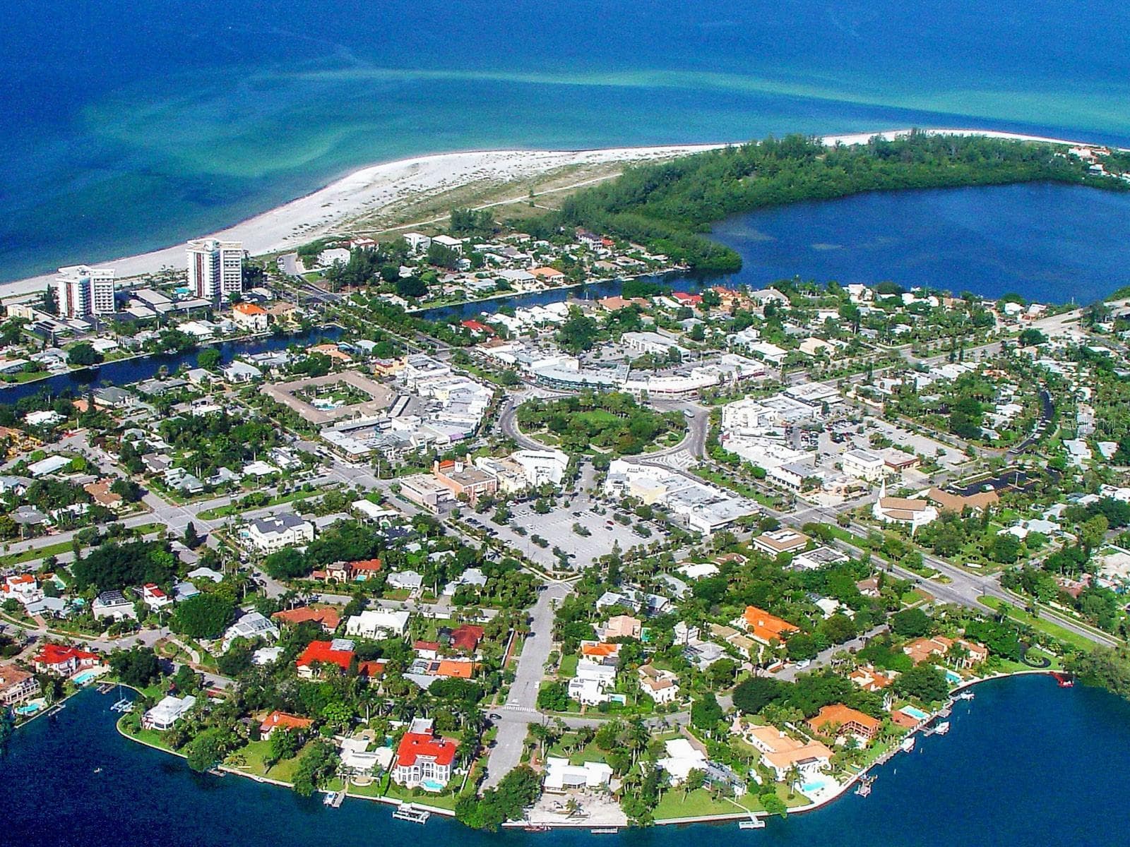 St Armand's - 4565 BAY CLUB DR #27, BRADENTON