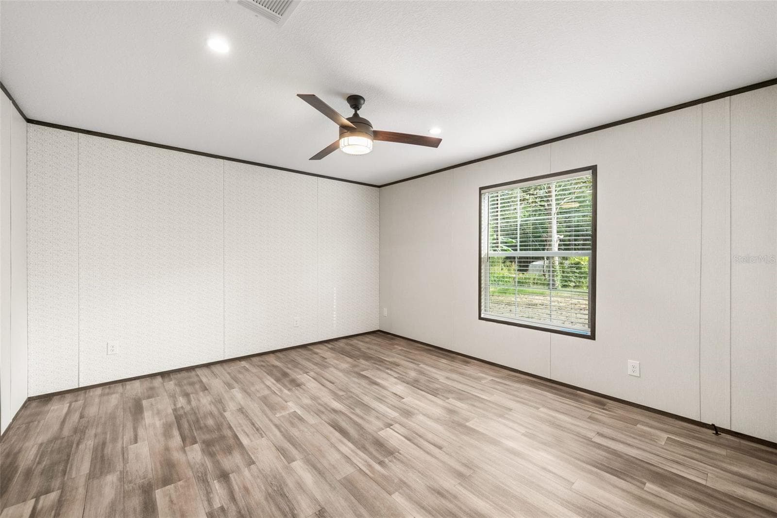 Manufactured Home at 5239 SW 67TH ST, GAINESVILLE, photo 24 of 32