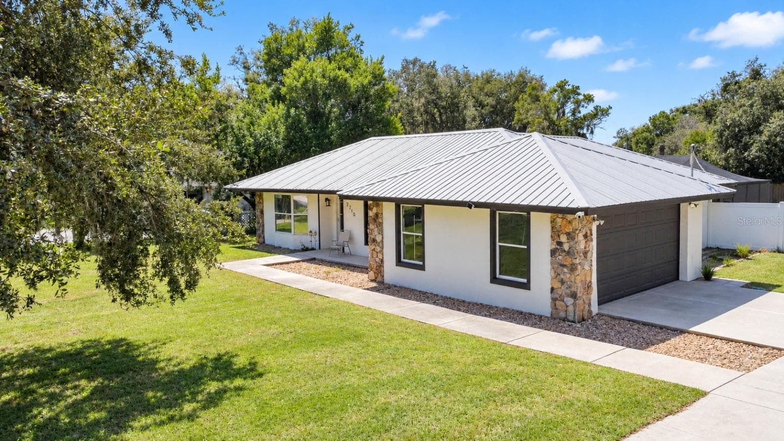 Single Family Residence at 2710 WILLOW OAK RD, MULBERRY, photo 3 of 23