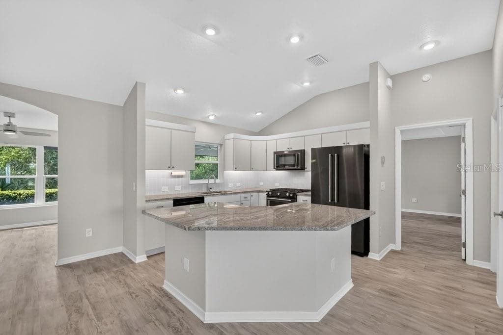 Kitchen - 3254 ZIPPERER WAY, THE VILLAGES