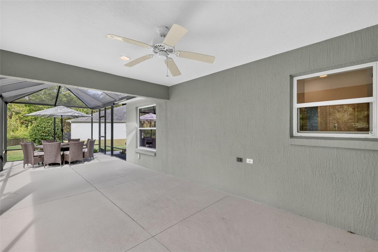 Expansive Lanai with Extended Birdcage with PRIVATE PRESERVE VIEWS - 3254 ZIPPERER WAY, THE VILLAGES