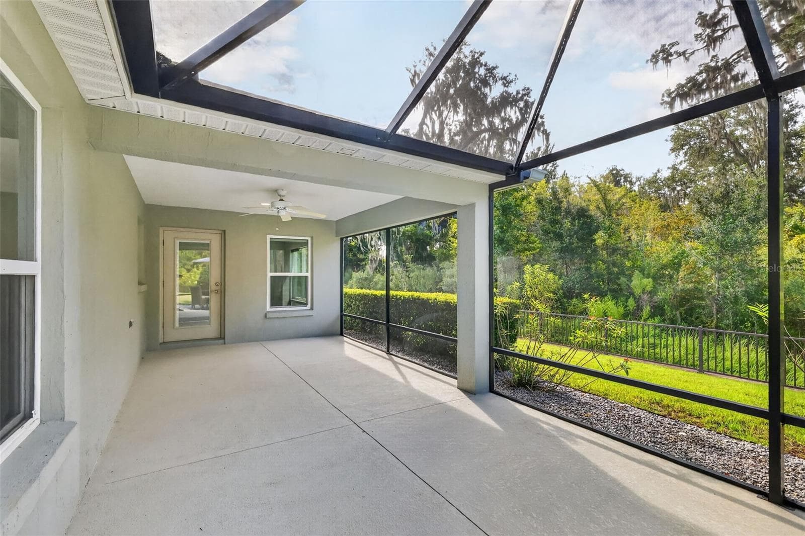 Expansive Lanai with Extended Birdcage with PRIVATE PRESERVE VIEWS - 3254 ZIPPERER WAY, THE VILLAGES