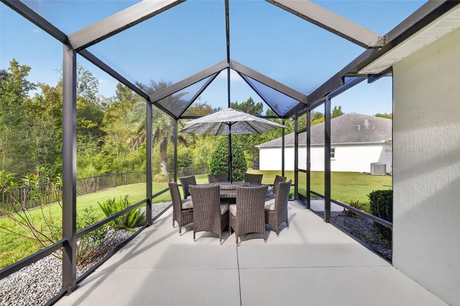 Birdcage with PRIVATE PRESERVE VIEWS - 3254 ZIPPERER WAY, THE VILLAGES