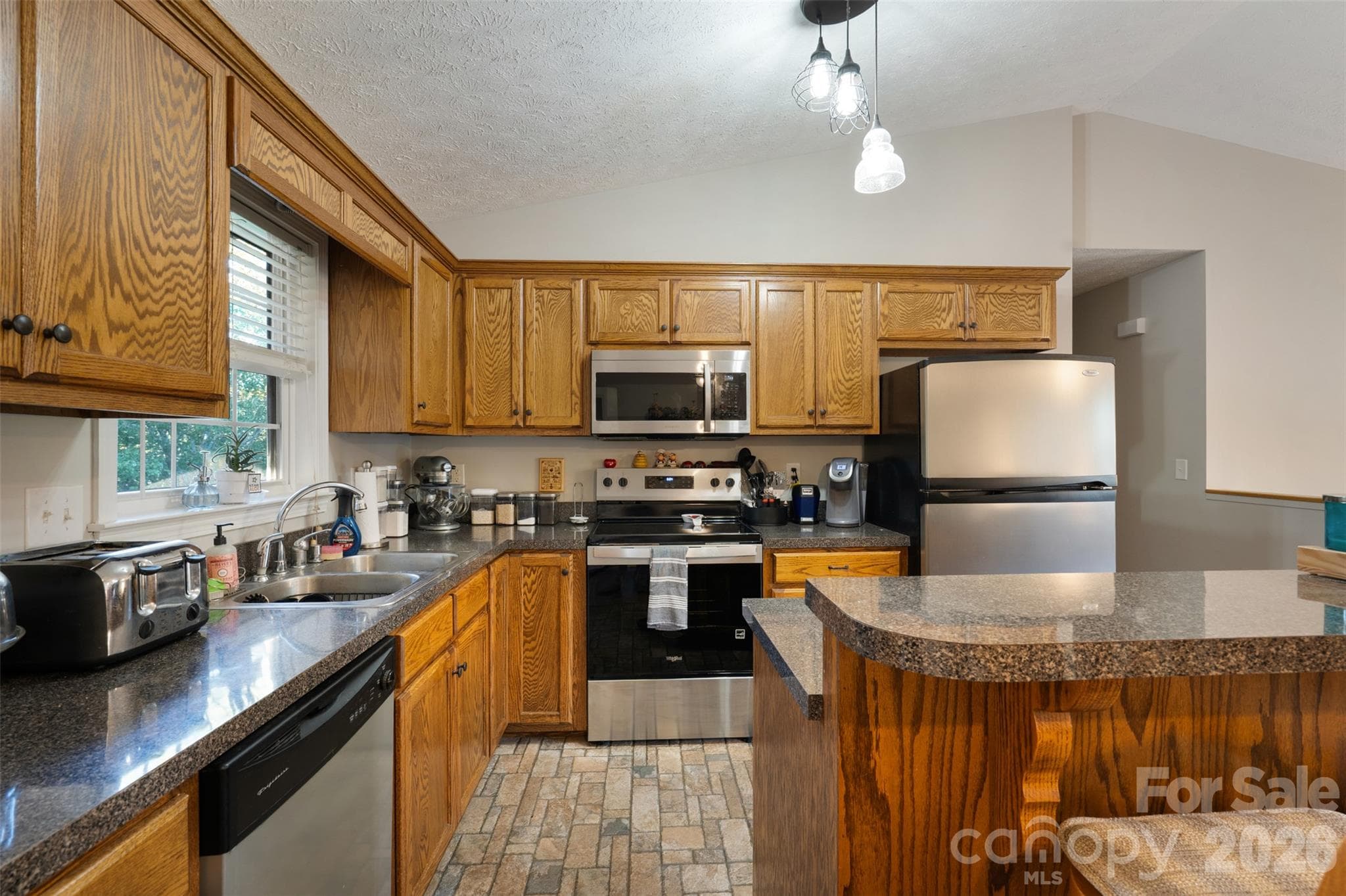 Kitchen - 1500 Ivy Lane, Valdese