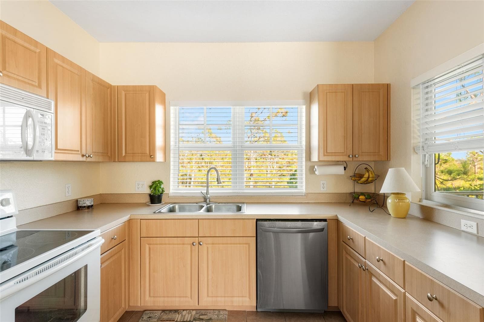 Condominium at 3917 CAPE HAZE DR #601, ROTONDA WEST, photo 23 of 74
