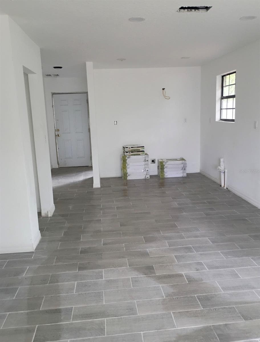 Single Family Residence at 20160 SE 141ST ST, UMATILLA, photo 4 of 15