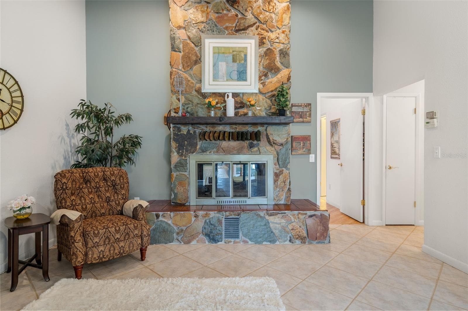 Single Family Residence at 8328 DUNNELLON RD, WEEKI WACHEE, photo 17 of 73