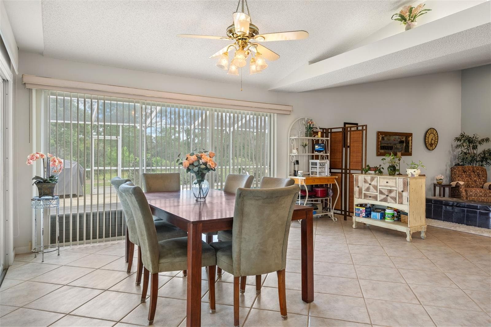 Single Family Residence at 8328 DUNNELLON RD, WEEKI WACHEE, photo 19 of 73