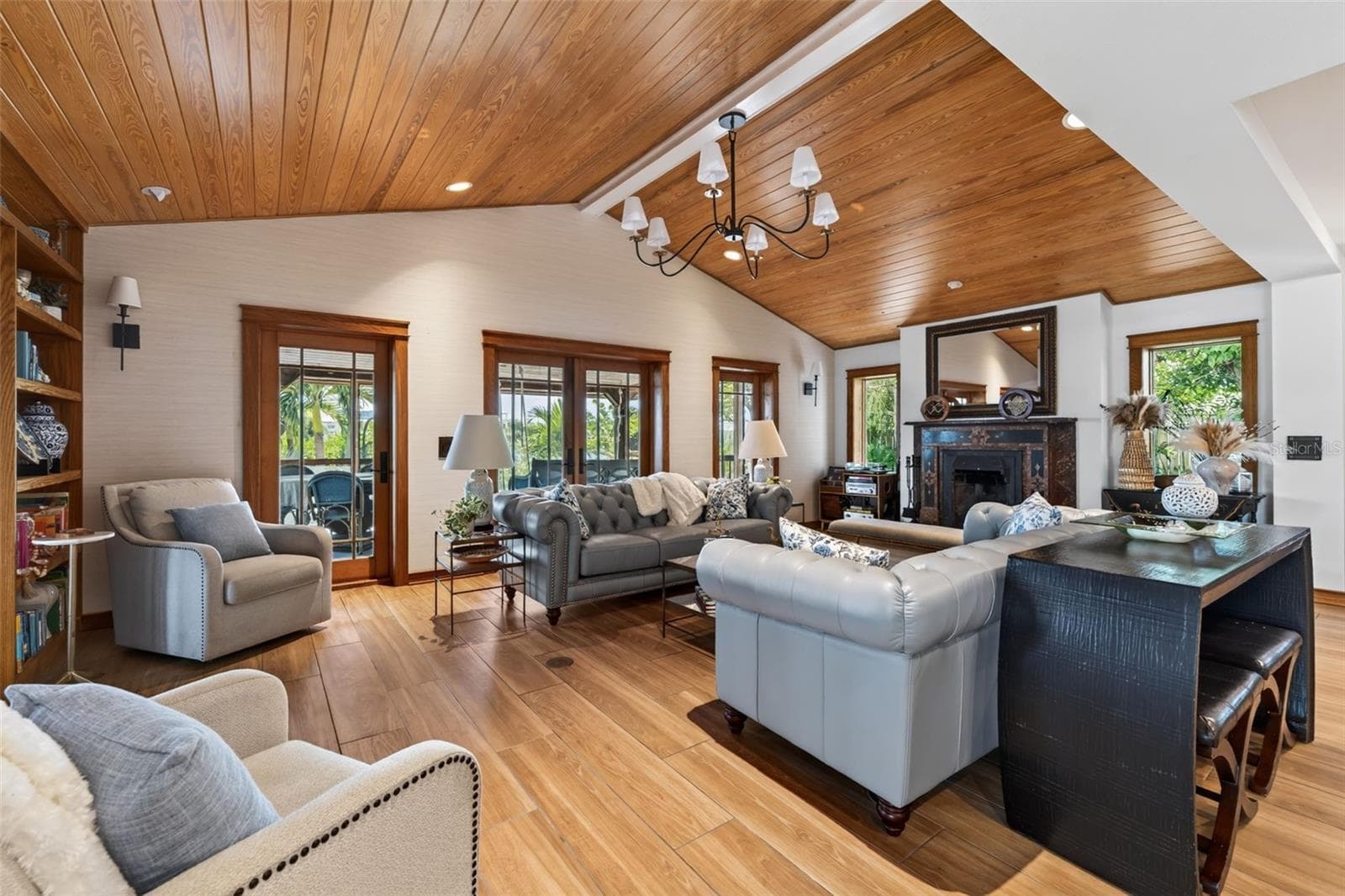 Single Family Residence at 511 SOUTH DR, ANNA MARIA, photo 10 of 87