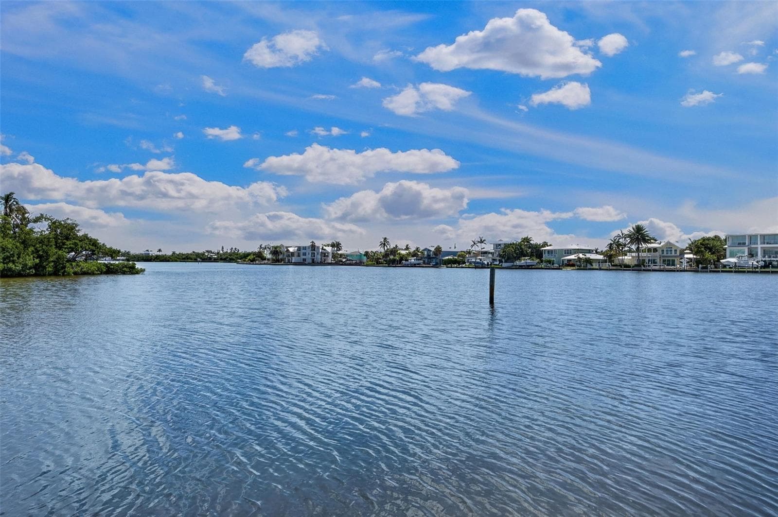 Single Family Residence at 511 SOUTH DR, ANNA MARIA, photo 32 of 87