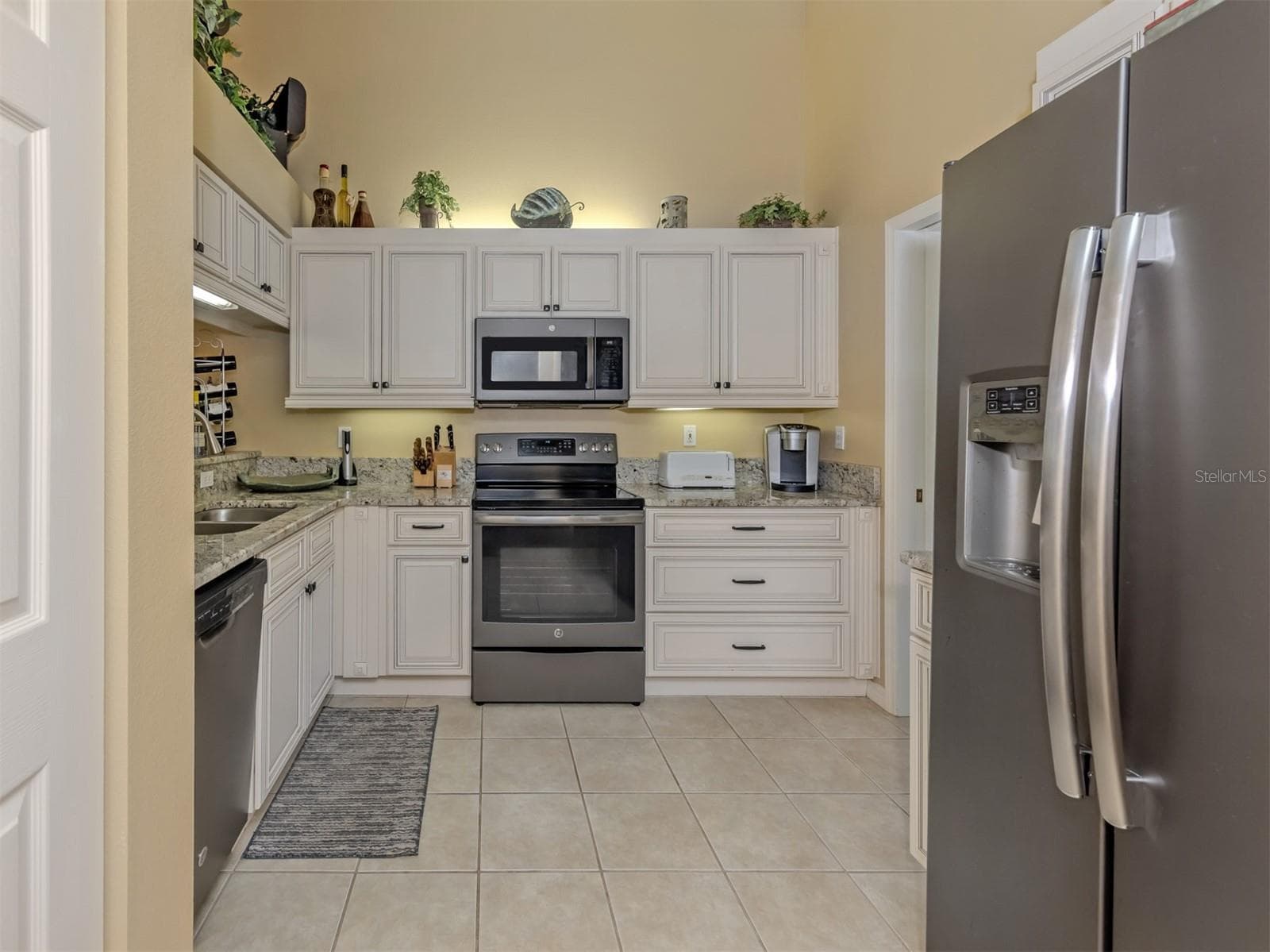 Condominium at 316 CLEARBROOK CIR #204, VENICE, photo 13 of 36