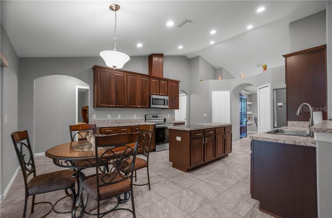 Single Family Residence at 3856 W Birds Nest DR, BEVERLYHILLS FL 34465, Beverly Hills, photo 11 of 83