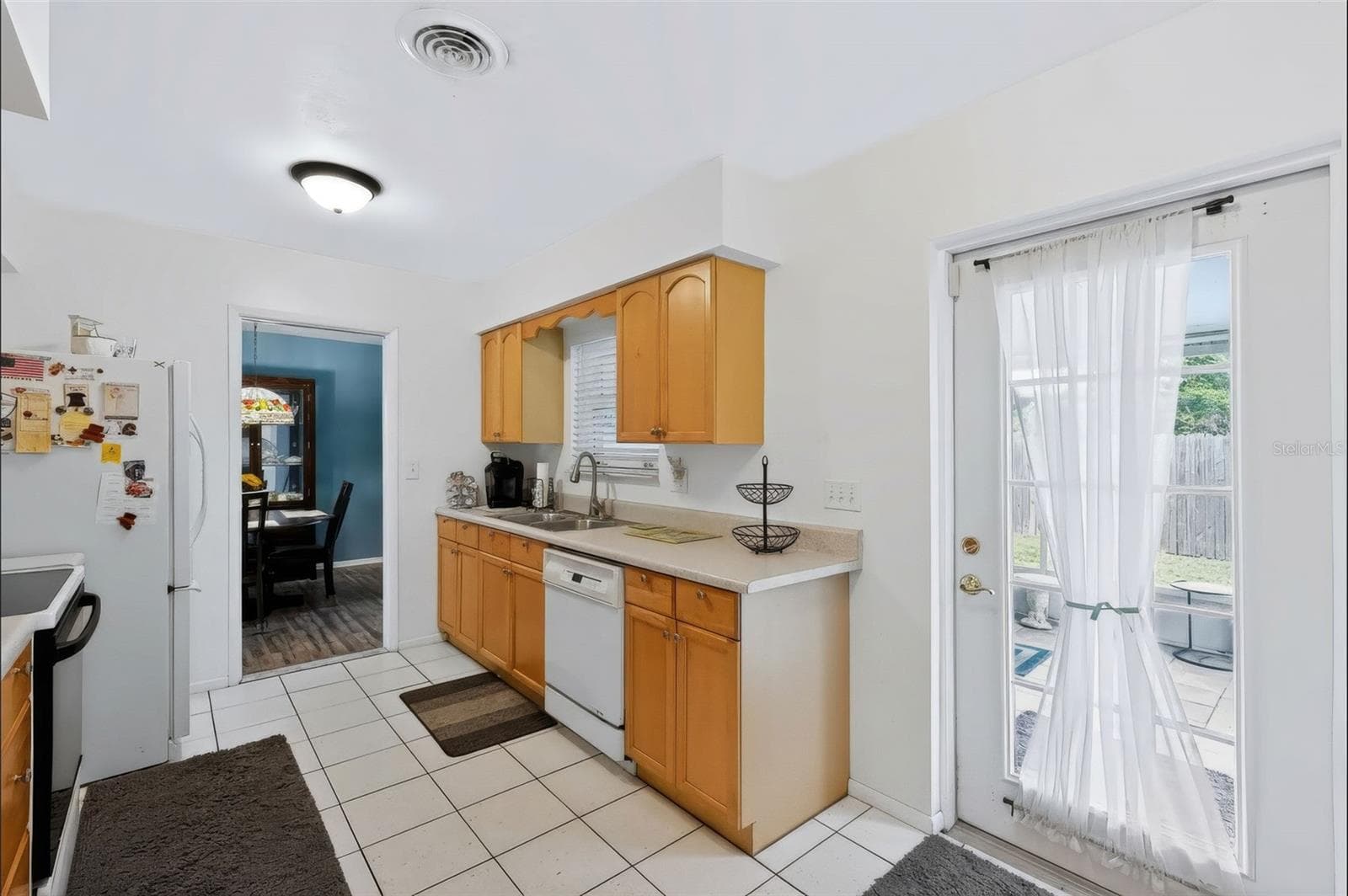 Single Family Residence at 1491 HUNT LN, CLEARWATER, photo 11 of 34