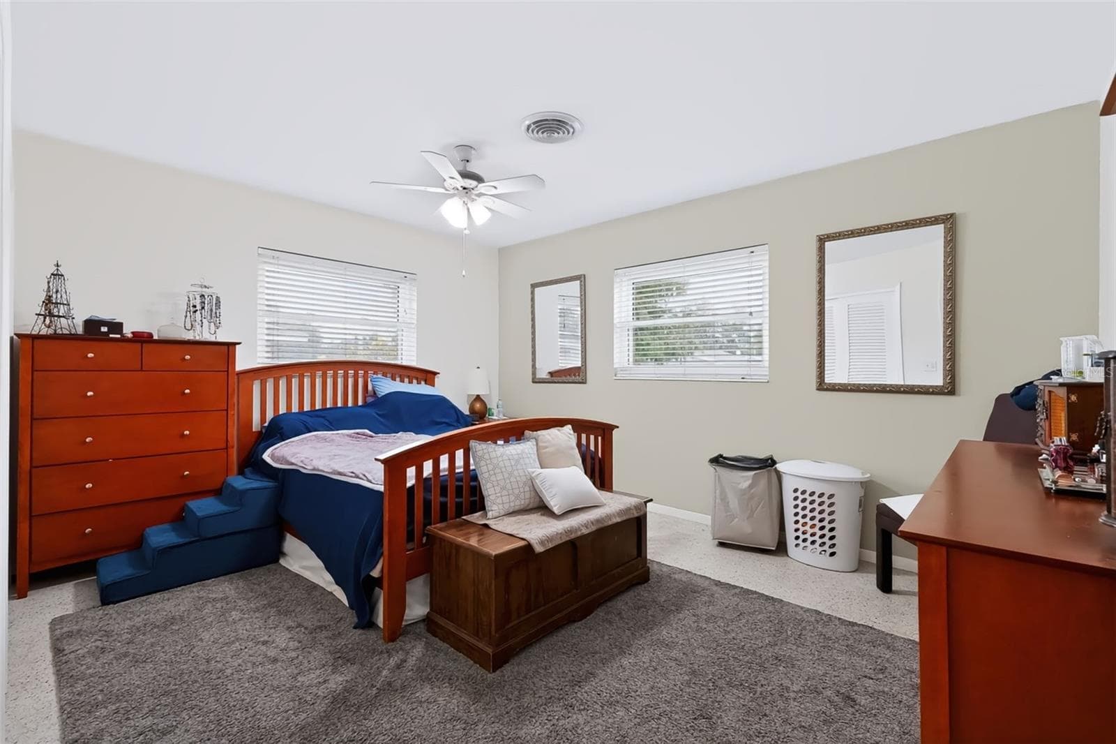 Single Family Residence at 1491 HUNT LN, CLEARWATER, photo 18 of 34