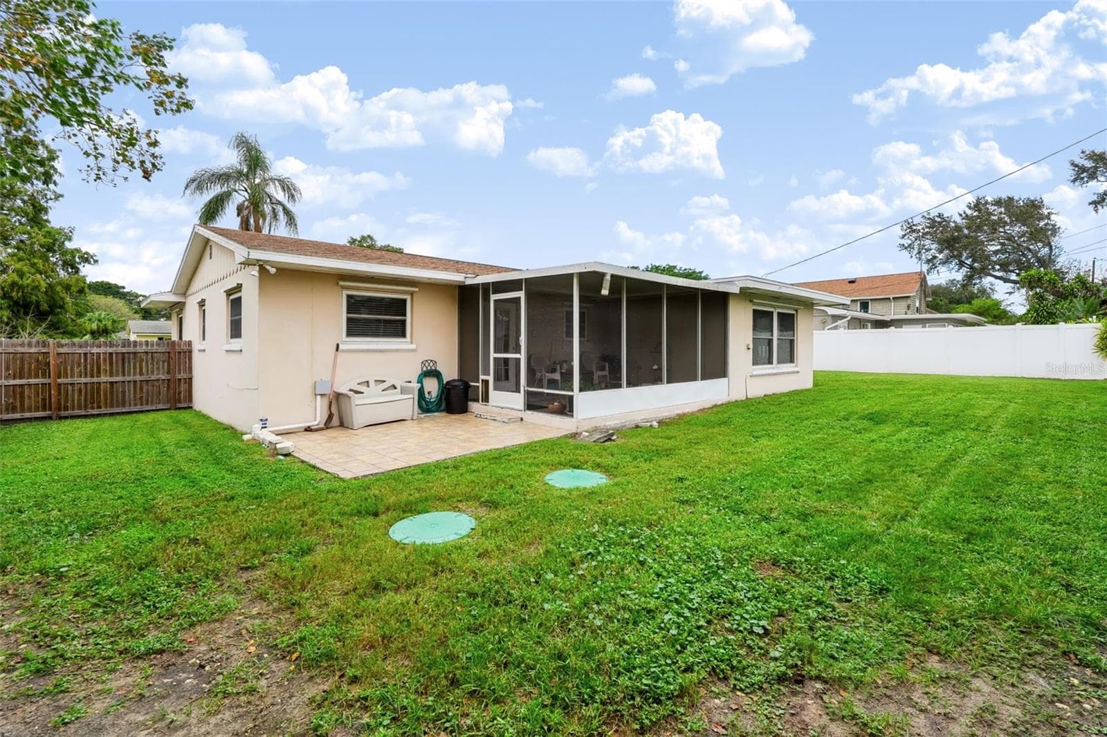 Single Family Residence at 1491 HUNT LN, CLEARWATER, photo 30 of 34