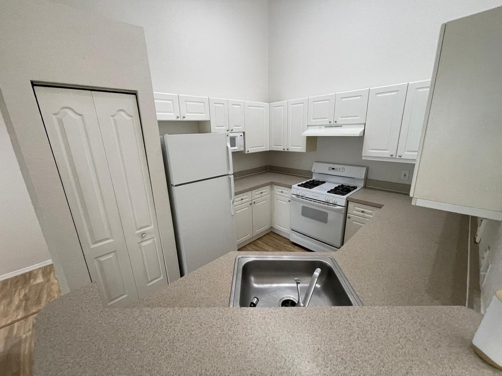 Condominium at 3313 S KIRKMAN RD #220, ORLANDO, photo 19 of 57