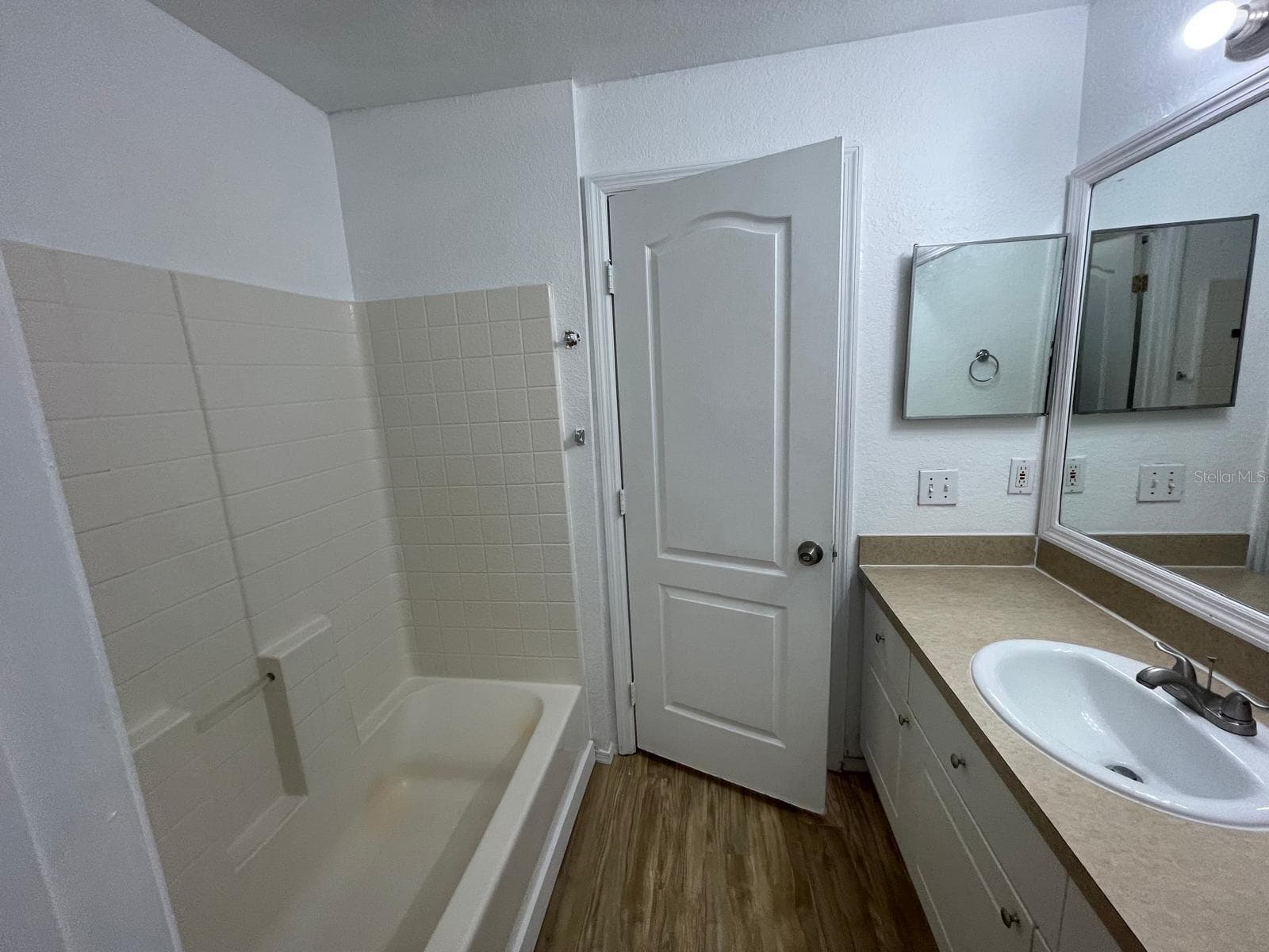 Condominium at 3313 S KIRKMAN RD #220, ORLANDO, photo 32 of 57
