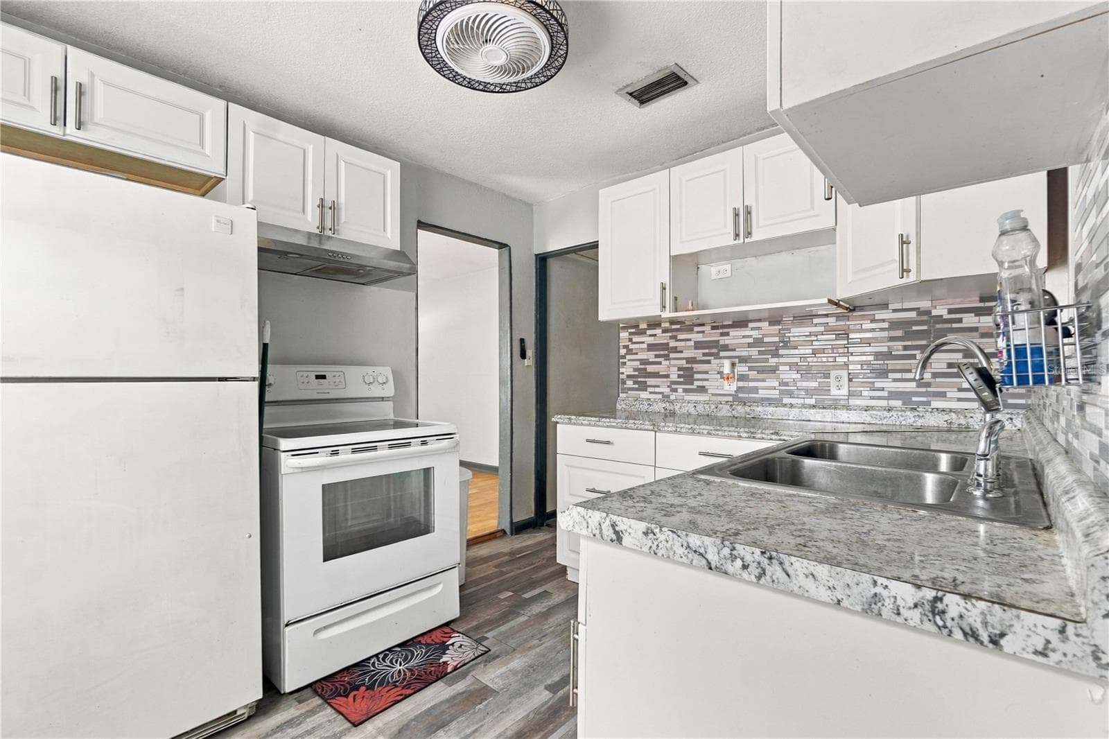 Single Family Residence at 310 GRANADA DR, WINTER PARK, photo 6 of 27