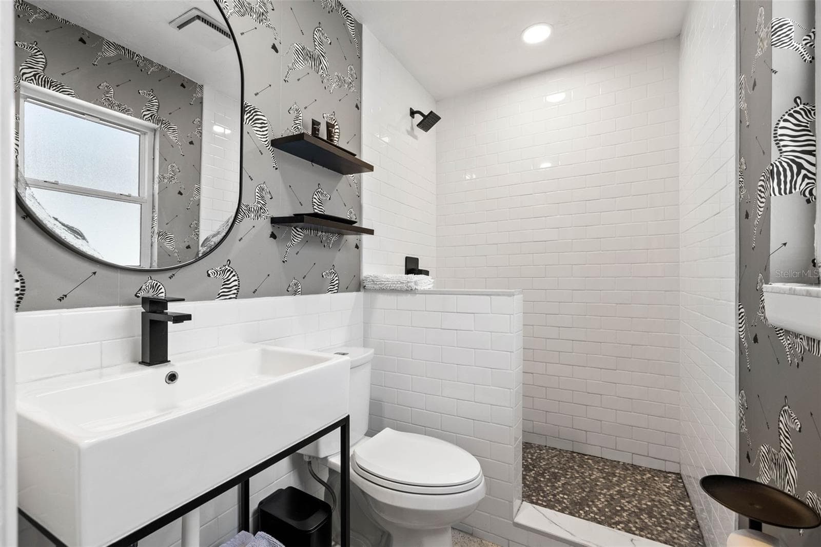 Single Family Residence at 5015 54TH ST N, ST PETERSBURG, photo 6 of 27