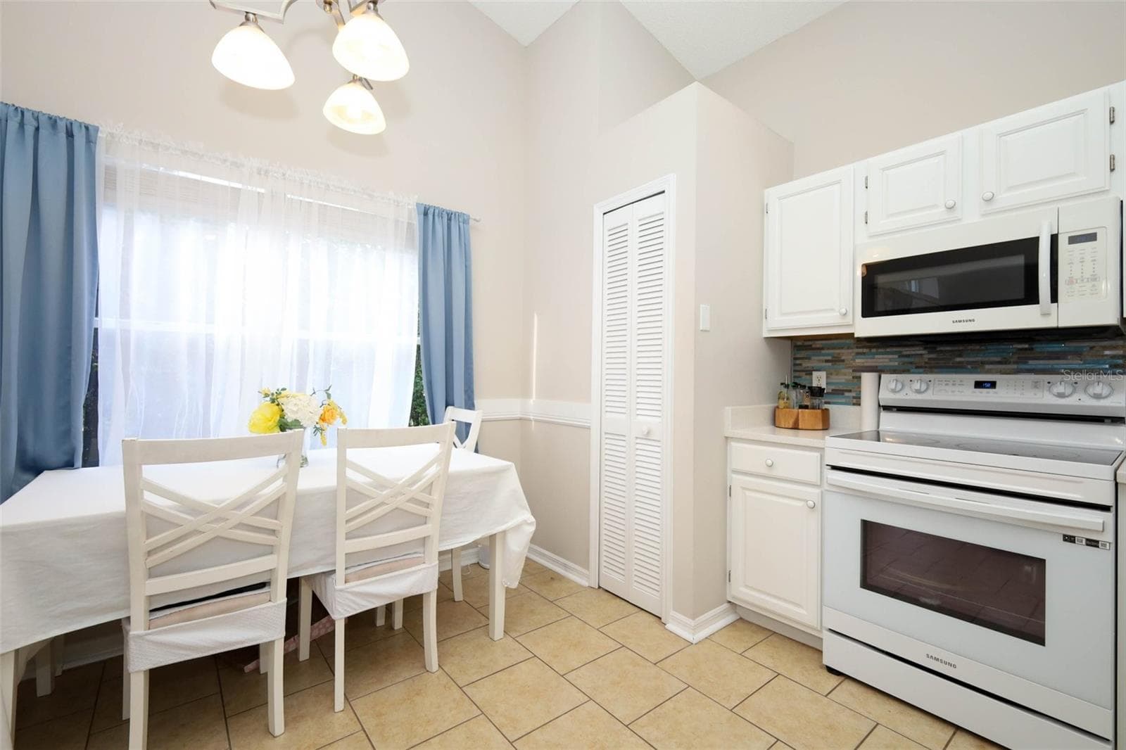 Single Family Residence at 2446 BRIARCREEK DR, APOPKA, photo 12 of 52