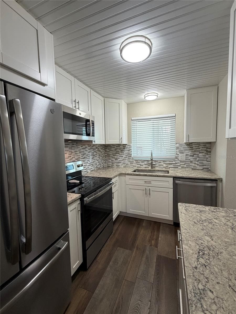 Condominium at 3708 LAKE BAYSHORE DR #K415, BRADENTON, photo 6 of 24