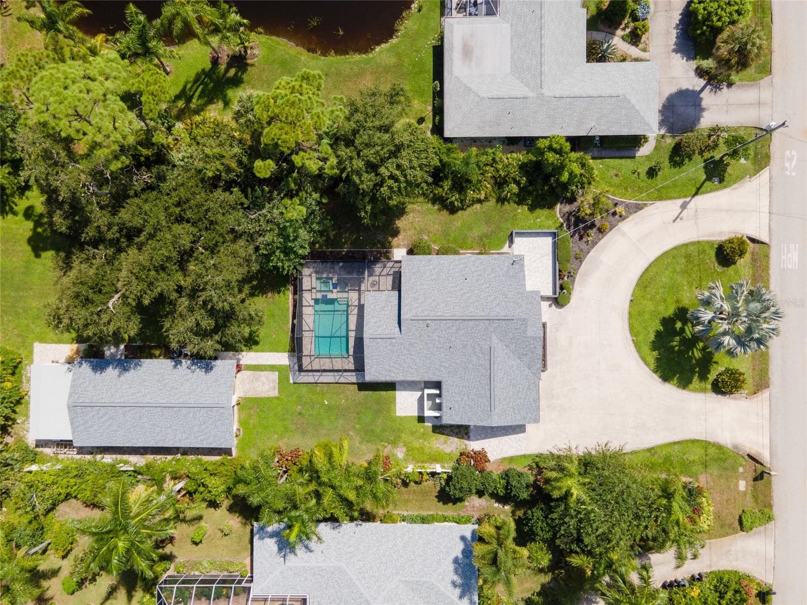 Sitting on nearly 3 quarters of an acre - 2111 HEASLEY RD, ENGLEWOOD