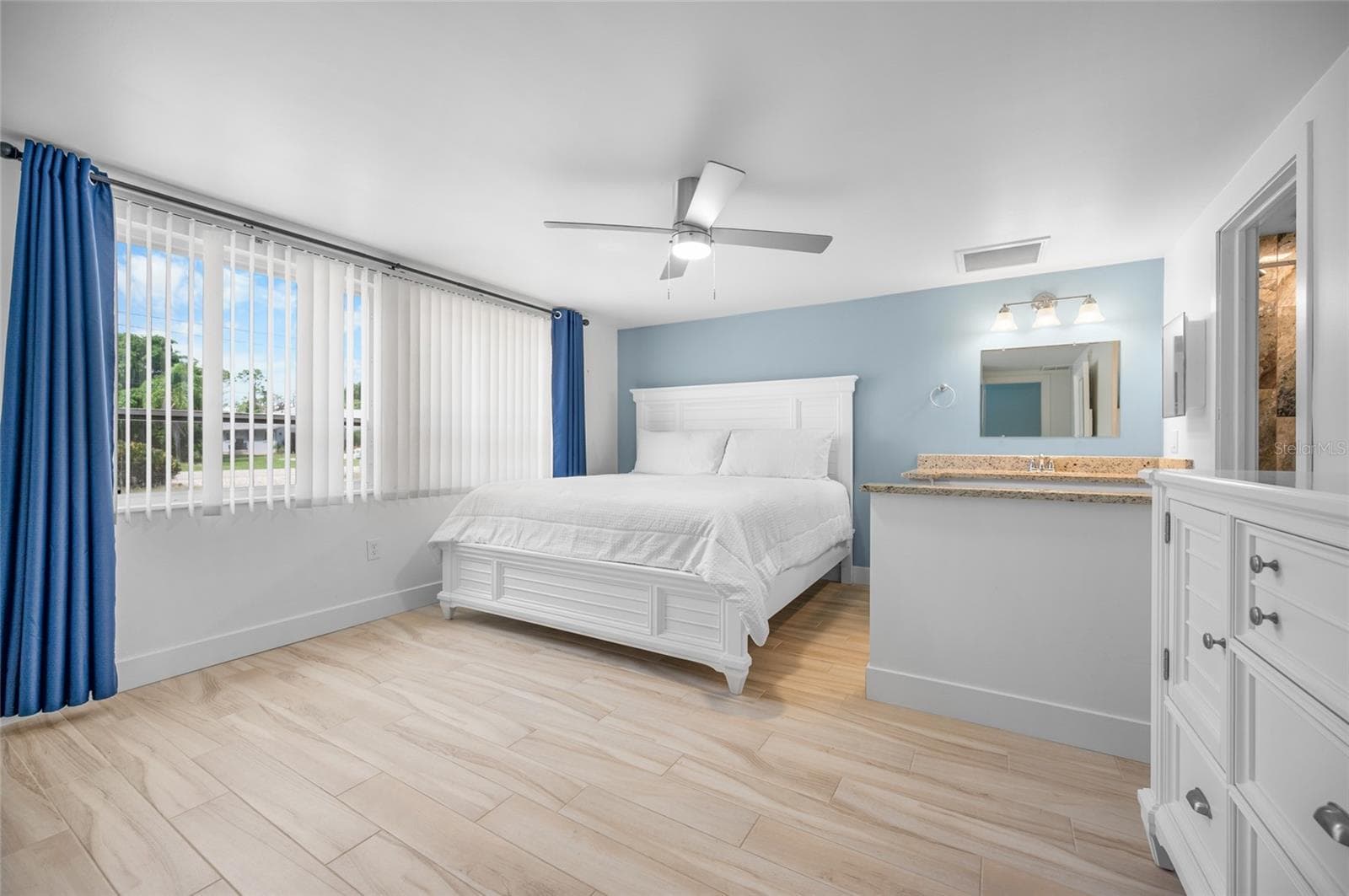 Generous primary bedroom - 2111 HEASLEY RD, ENGLEWOOD