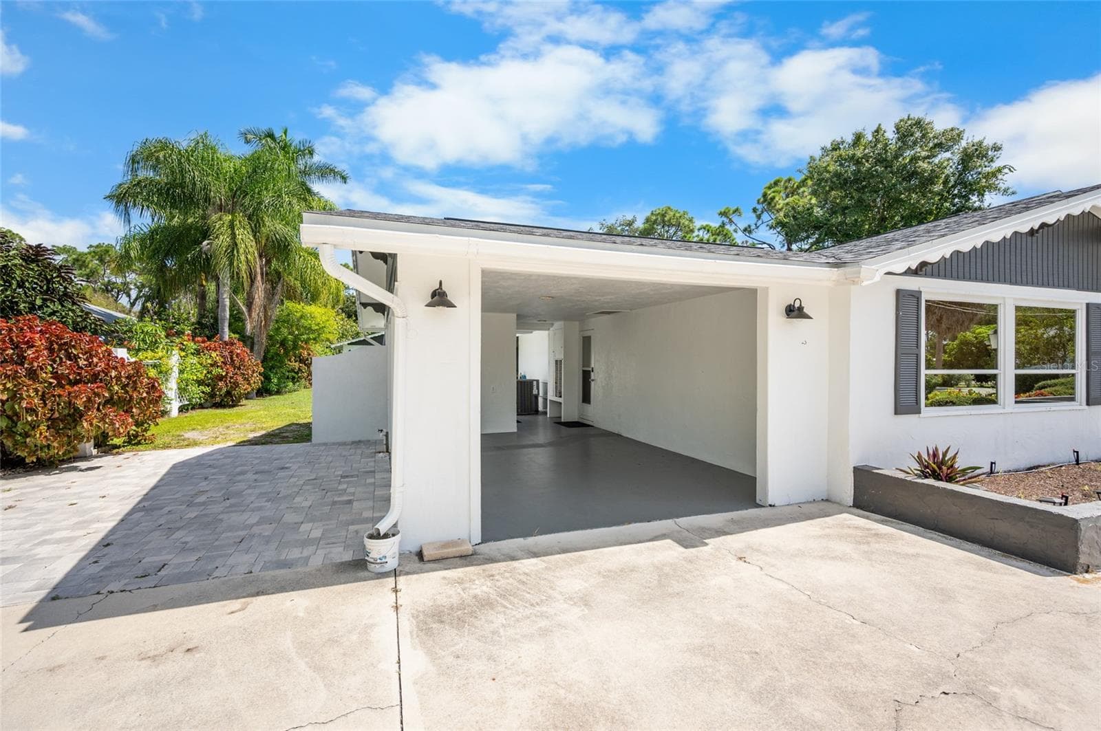 carport - 2111 HEASLEY RD, ENGLEWOOD