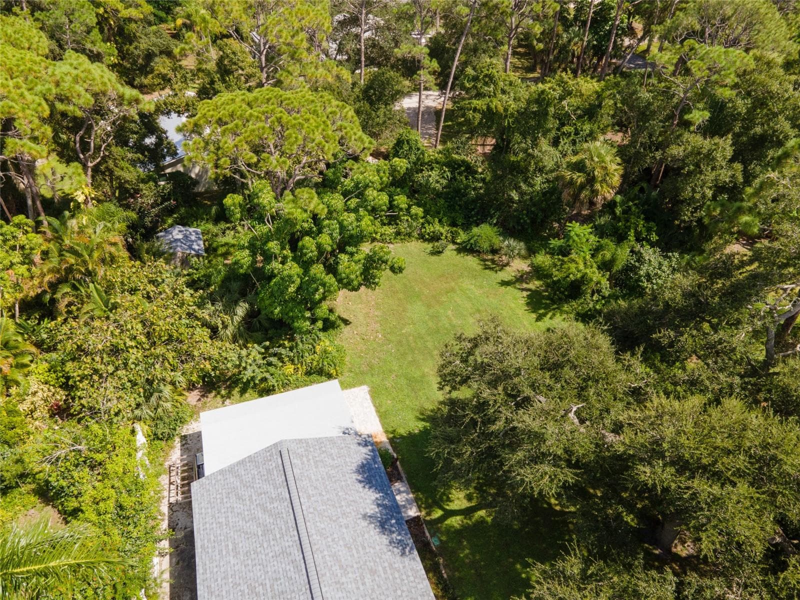 Single Family Residence at 2111 HEASLEY RD, ENGLEWOOD, photo 56 of 64