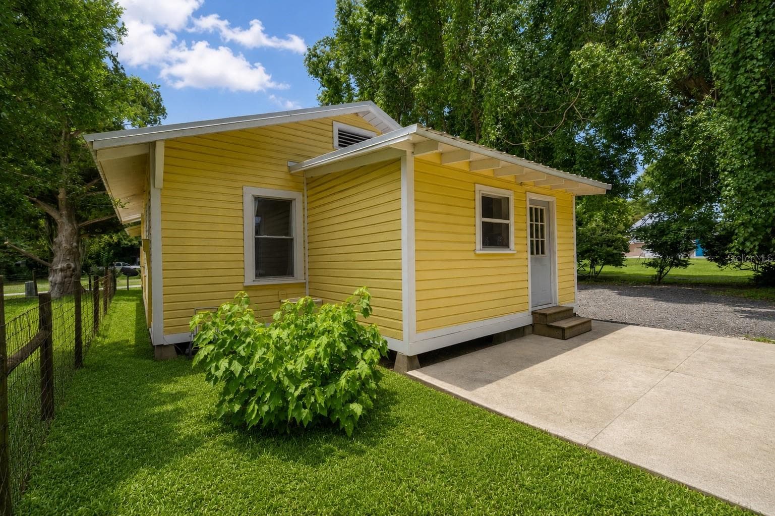 Single Family Residence at 16770 SW 137TH AVE, ARCHER, photo 4 of 24