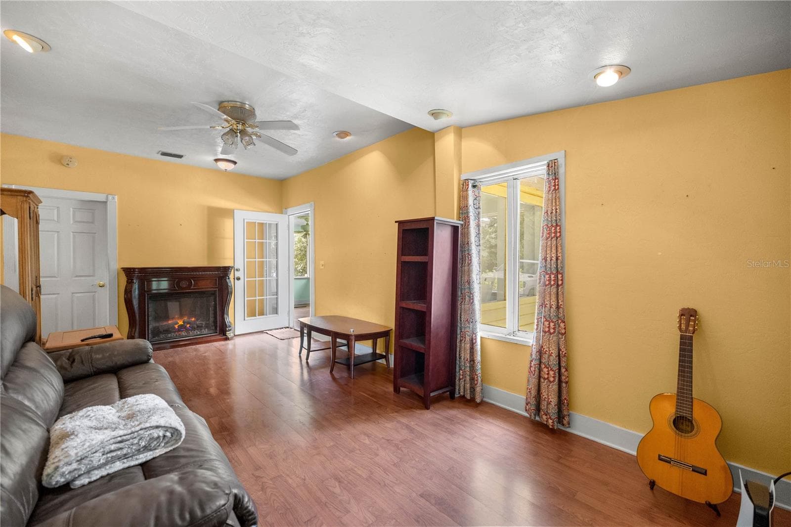 Single Family Residence at 16770 SW 137TH AVE, ARCHER, photo 10 of 24