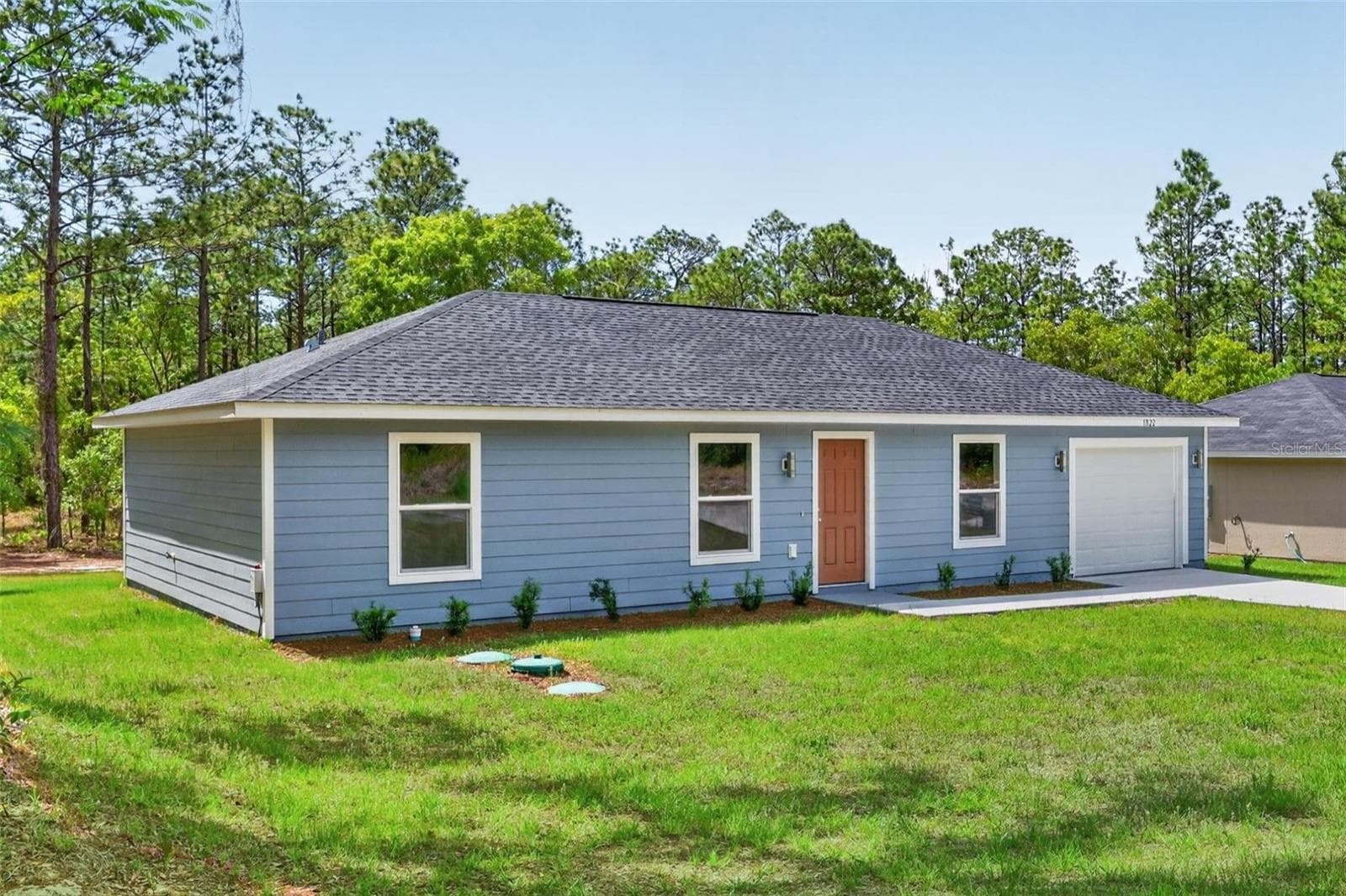 Single Family Residence at 23393 NW SHAMROCK AVE, DUNNELLON, photo 2 of 33