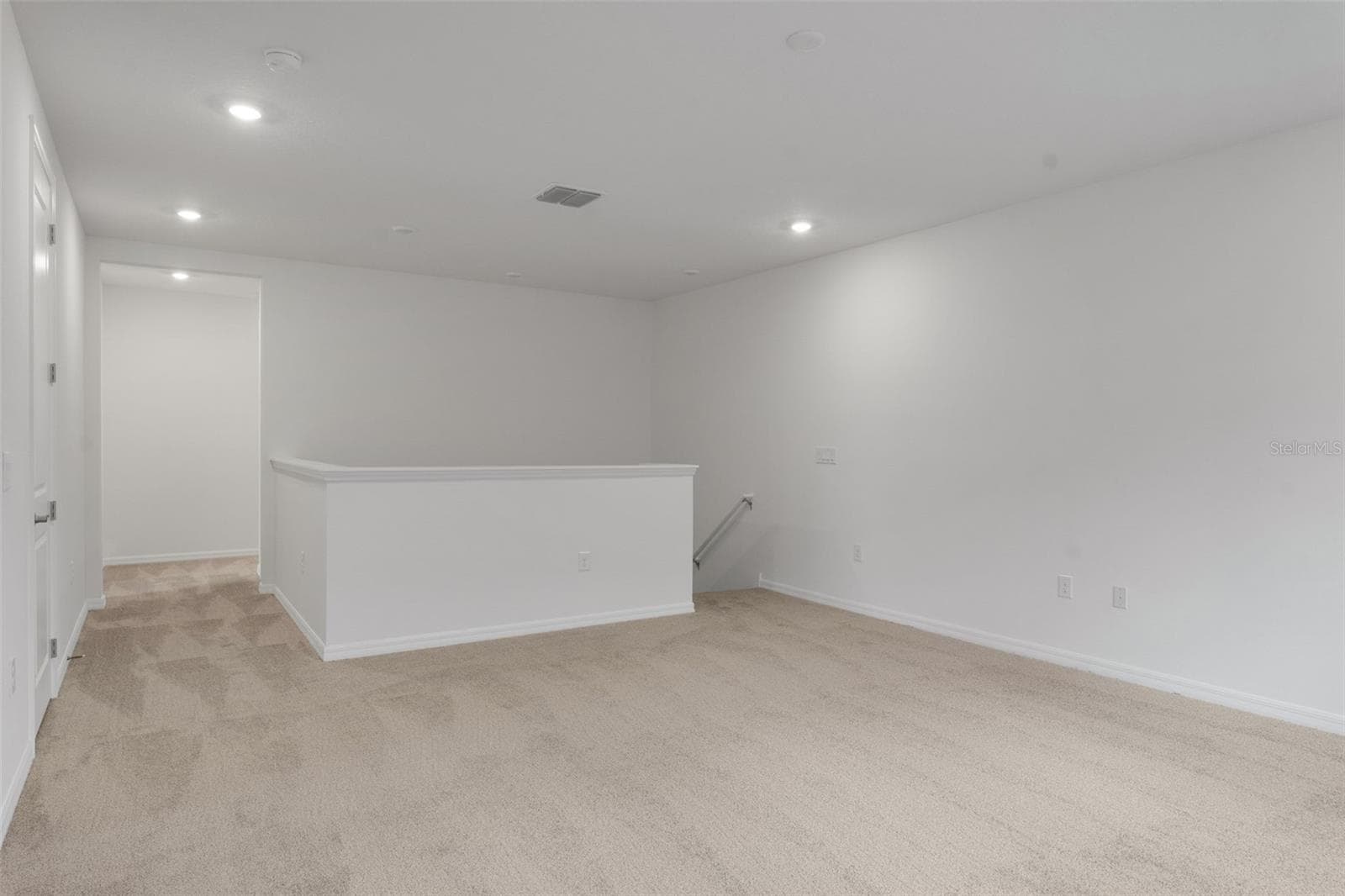 Single Family Residence at 17572 VALLEYWOOD PKWY, LAND O LAKES, photo 5 of 57