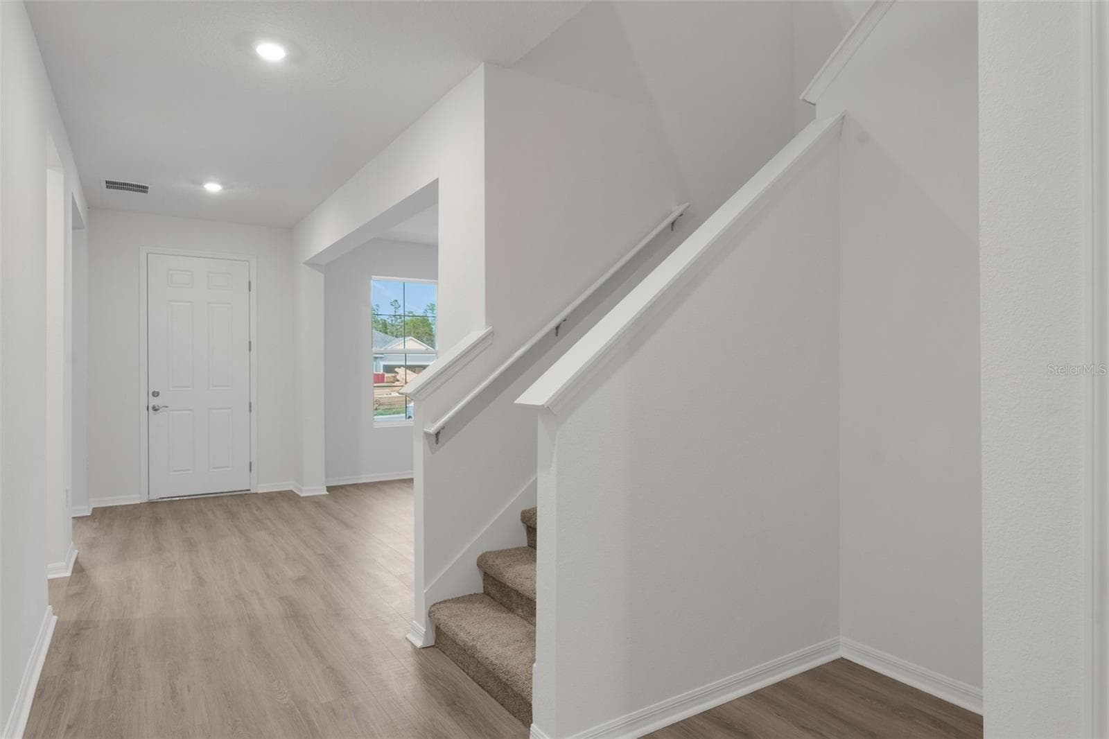 Single Family Residence at 17572 VALLEYWOOD PKWY, LAND O LAKES, photo 8 of 57