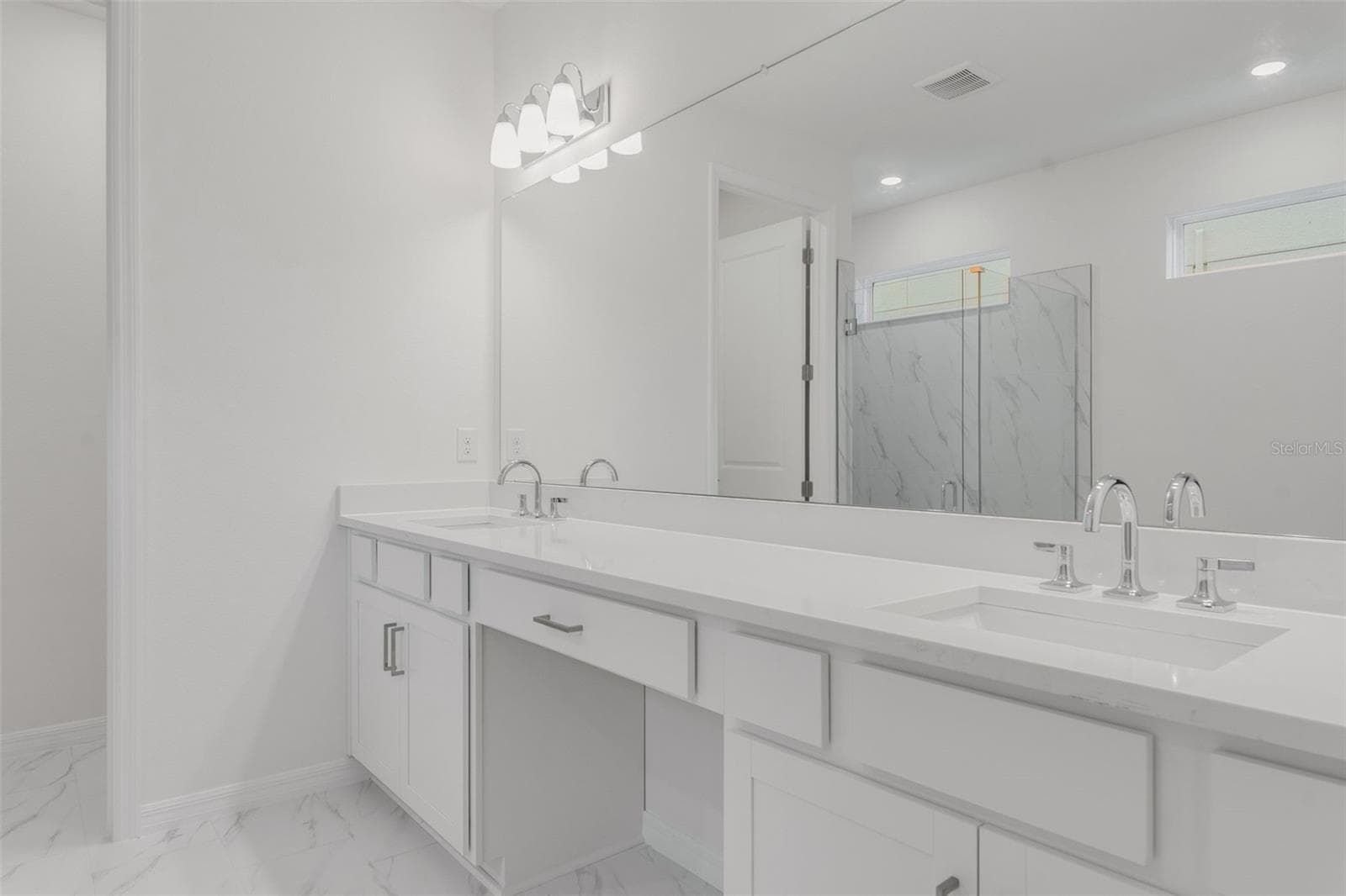 Single Family Residence at 17572 VALLEYWOOD PKWY, LAND O LAKES, photo 12 of 57
