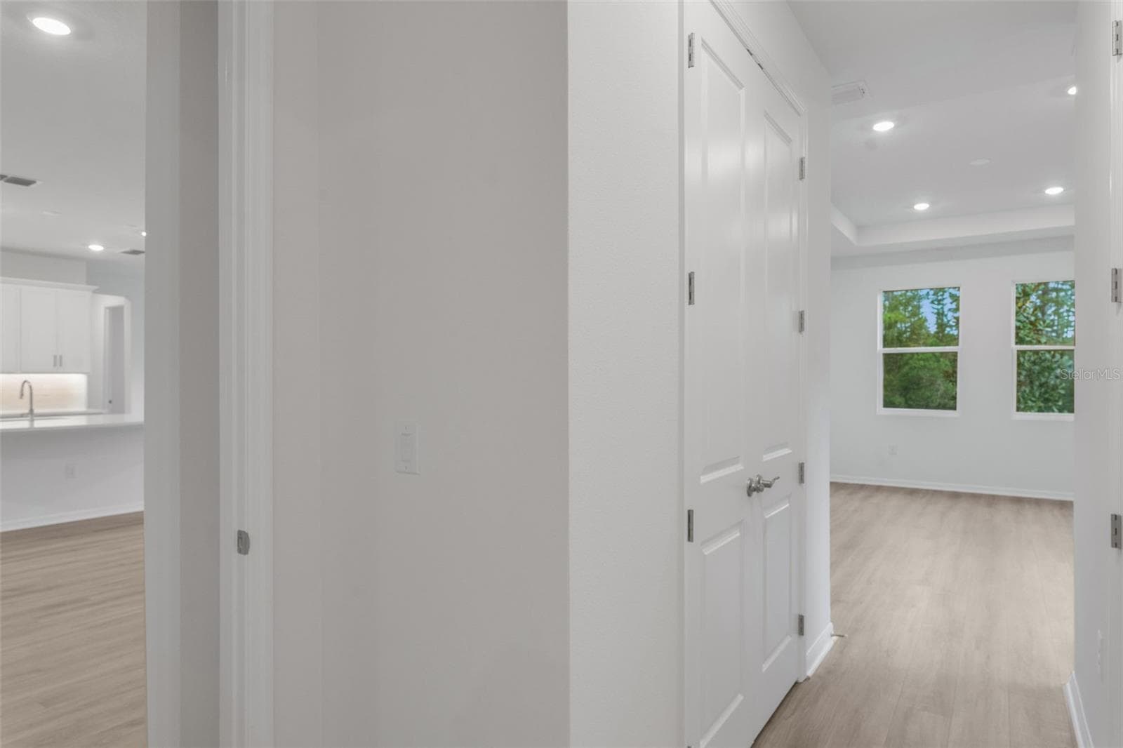 Single Family Residence at 17572 VALLEYWOOD PKWY, LAND O LAKES, photo 17 of 57