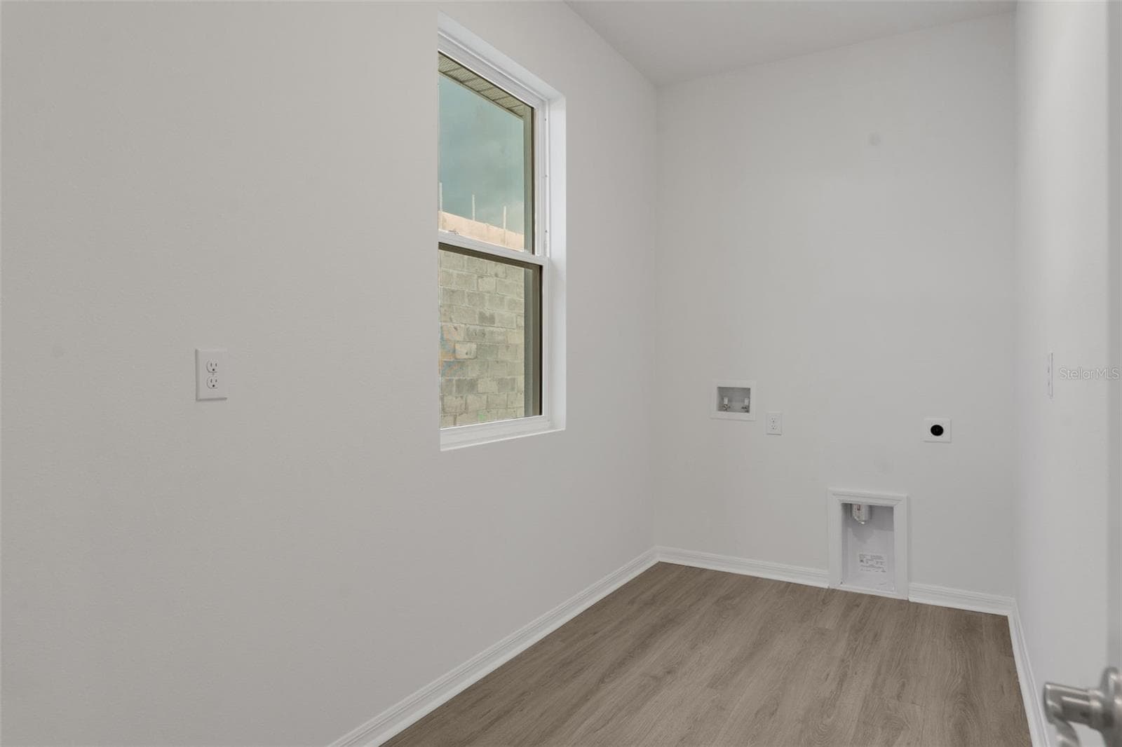Single Family Residence at 17572 VALLEYWOOD PKWY, LAND O LAKES, photo 19 of 57
