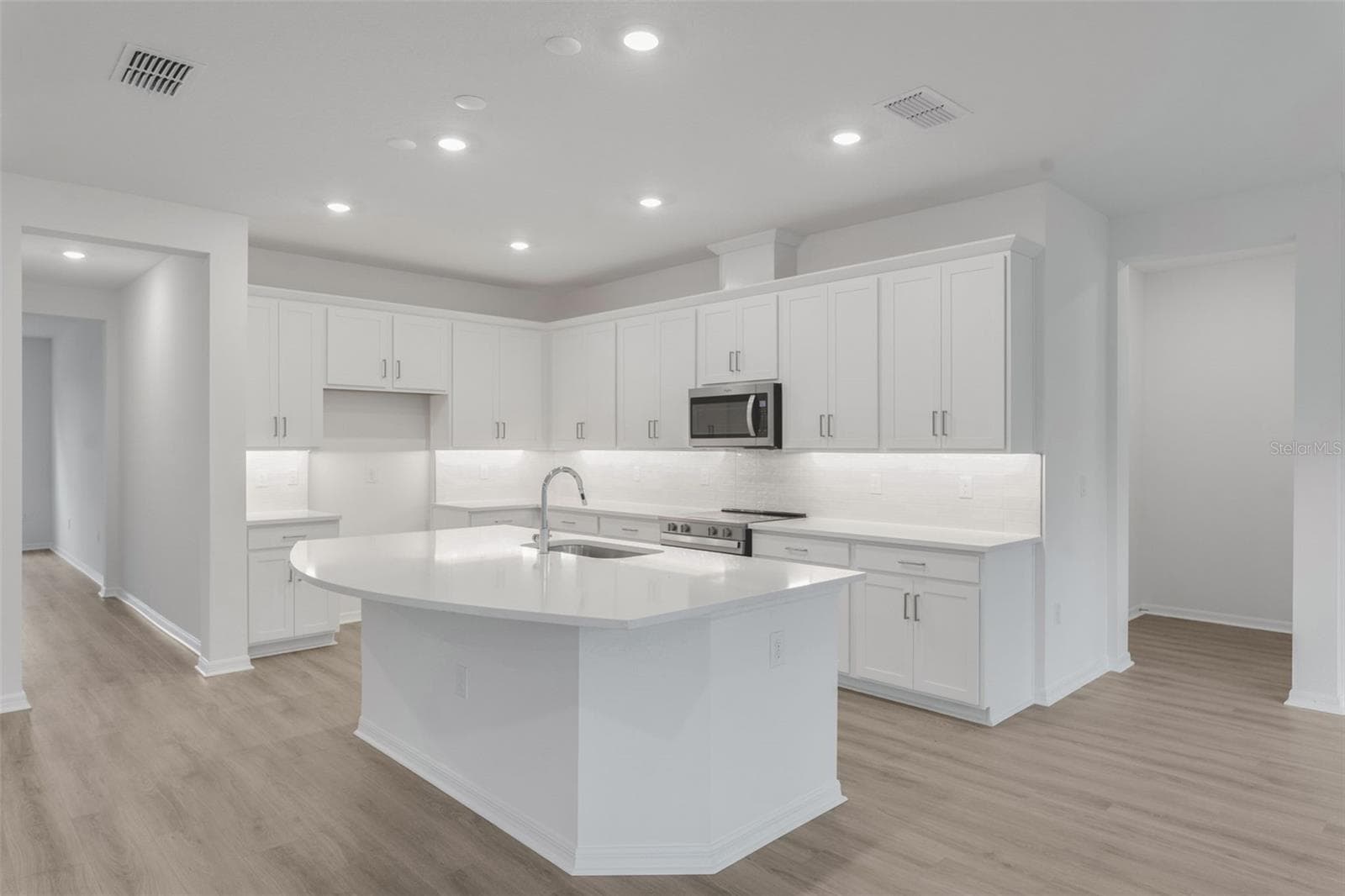 Single Family Residence at 17572 VALLEYWOOD PKWY, LAND O LAKES, photo 25 of 57