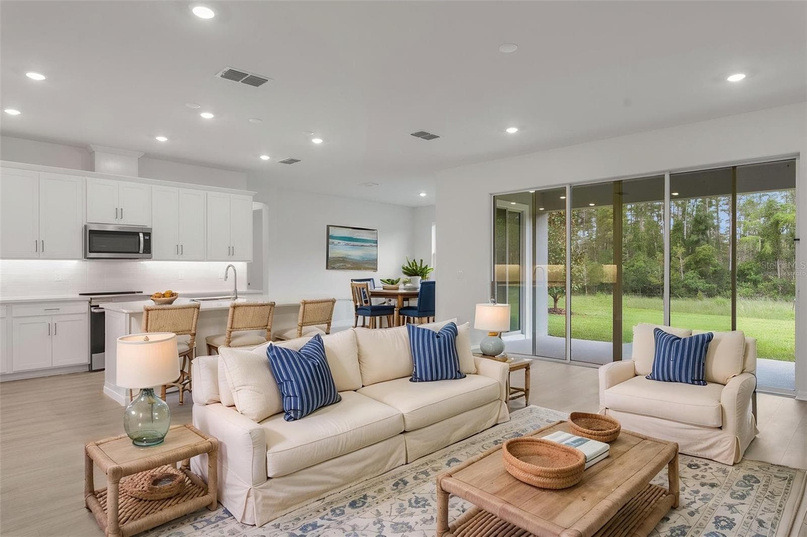 Virtually Staged - 17572 VALLEYWOOD PKWY, LAND O LAKES