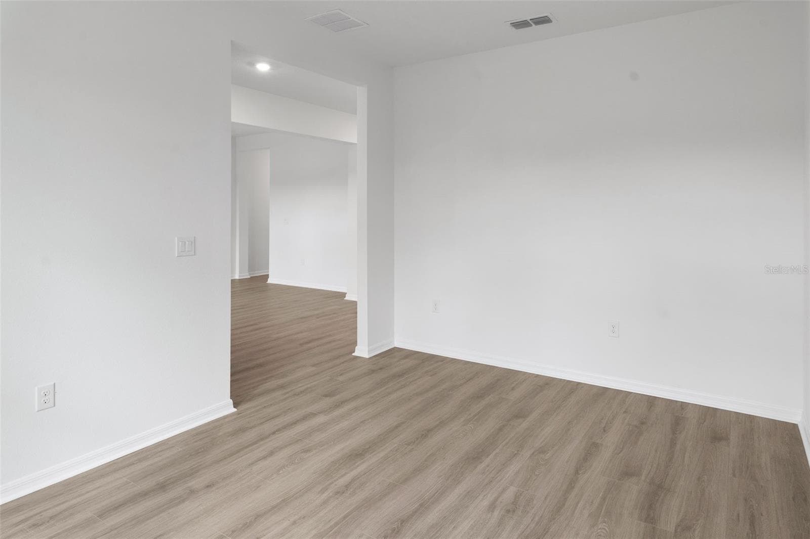 Single Family Residence at 17572 VALLEYWOOD PKWY, LAND O LAKES, photo 33 of 57