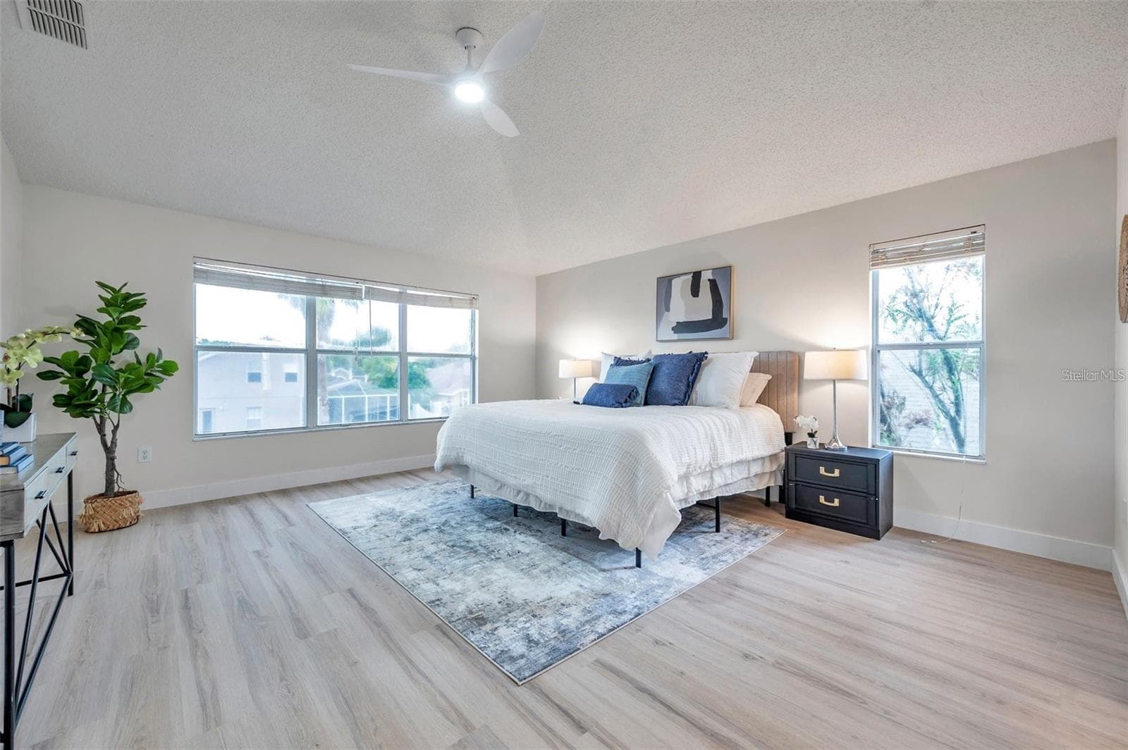 Single Family Residence at 2325 INDIAN KEY DR, HOLIDAY, photo 12 of 31